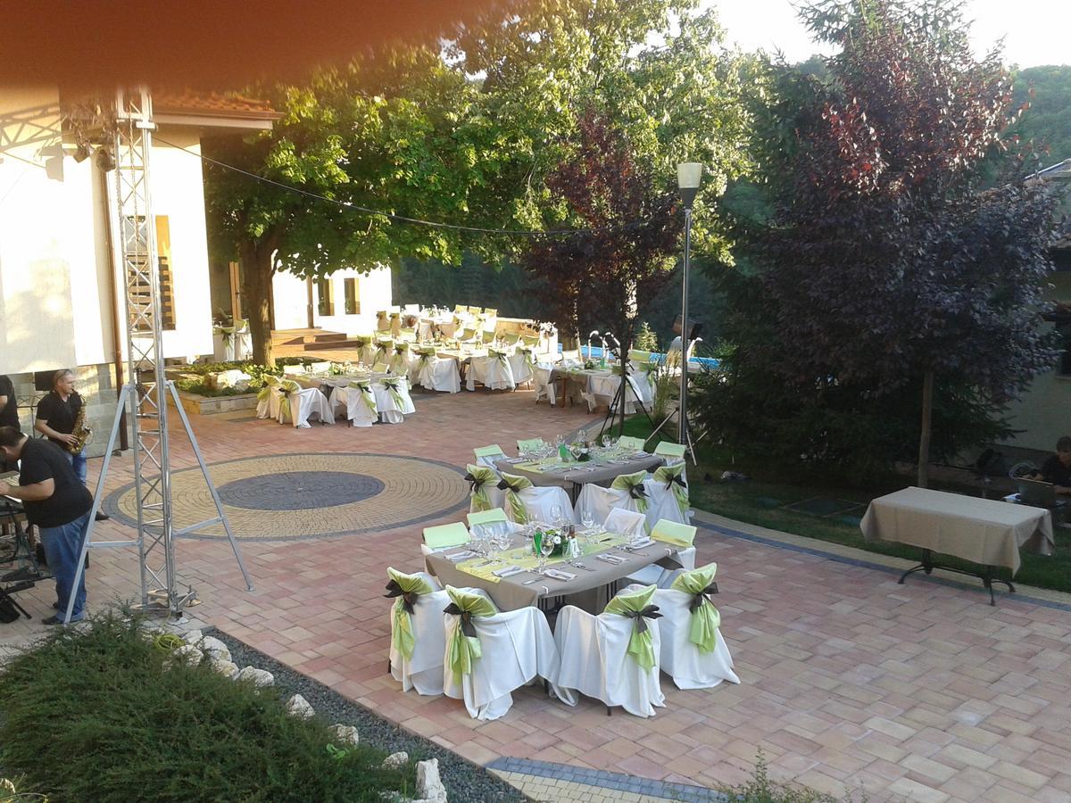 Hotel Villa Kaylaka Pleven Exterior photo